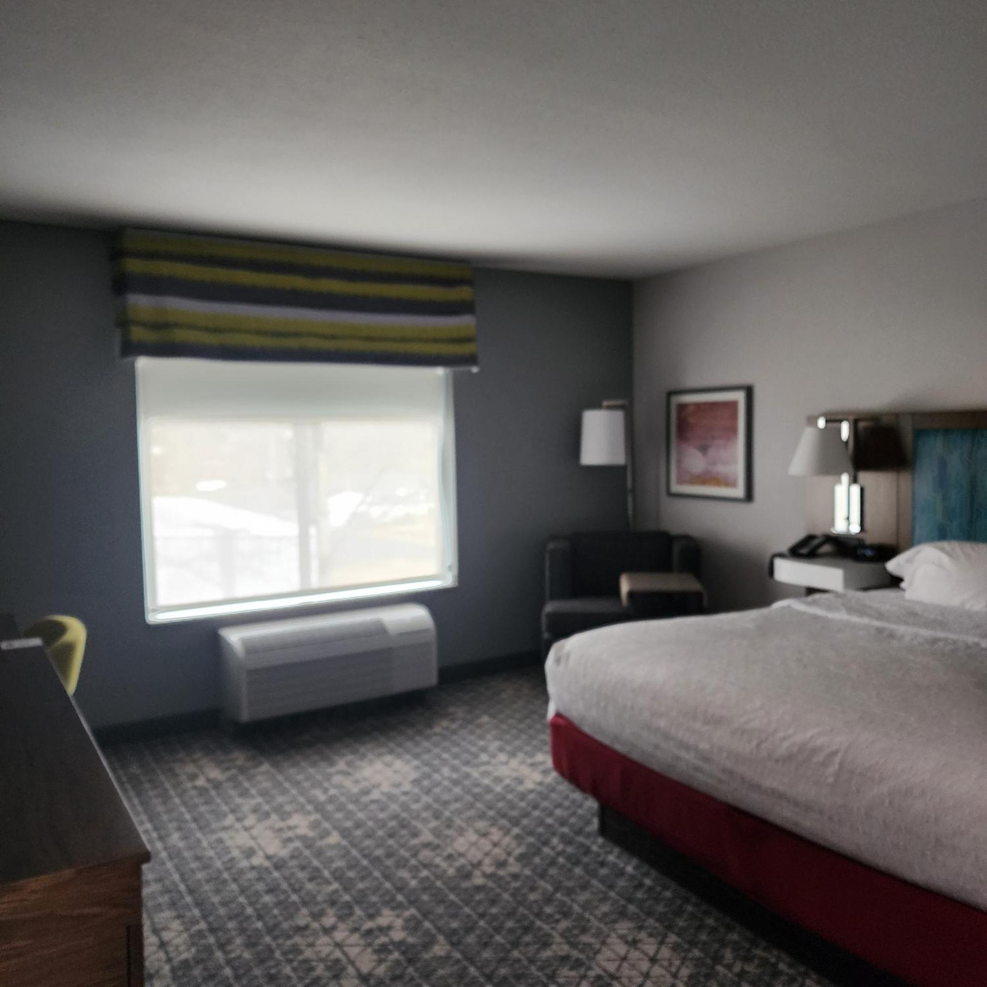 Hampton Inn & Suites Pittsburgh New Stanton Pa מראה חיצוני תמונה