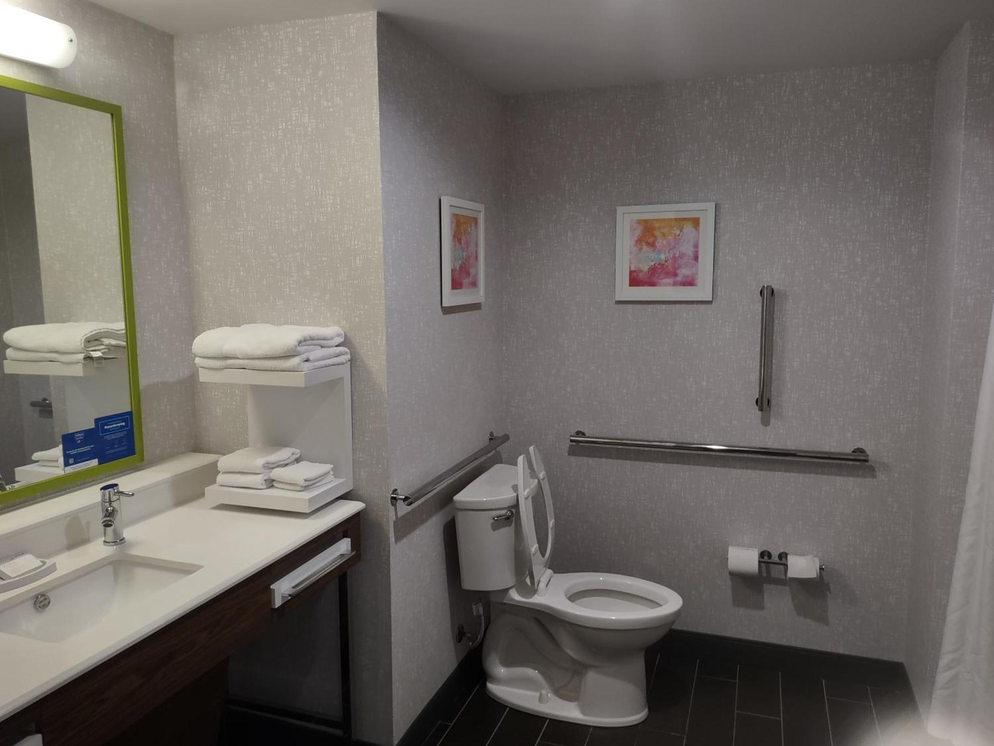 Hampton Inn & Suites Pittsburgh New Stanton Pa מראה חיצוני תמונה