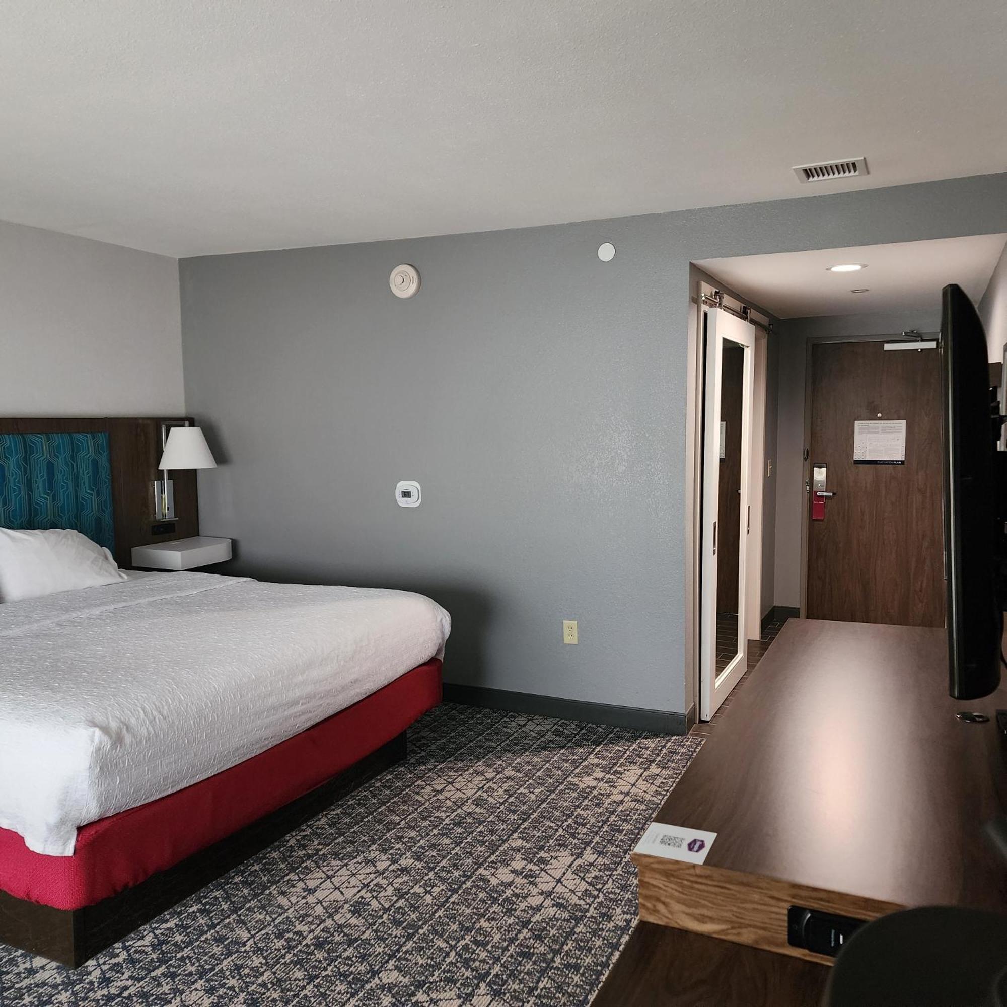 Hampton Inn & Suites Pittsburgh New Stanton Pa מראה חיצוני תמונה
